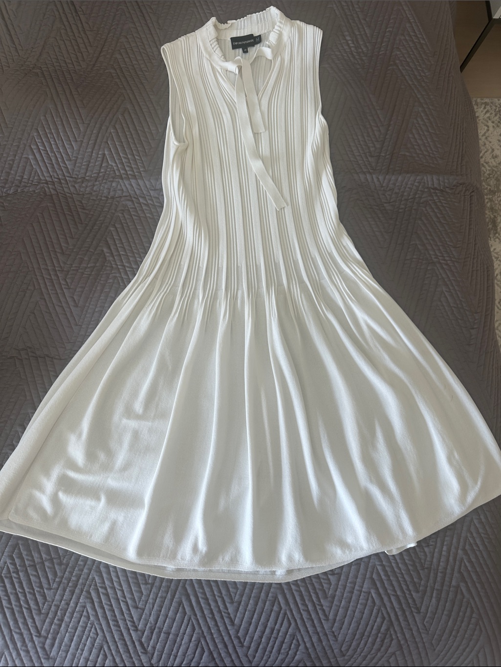 Emporio Armani White Sleeveless Knitted Midi Dress